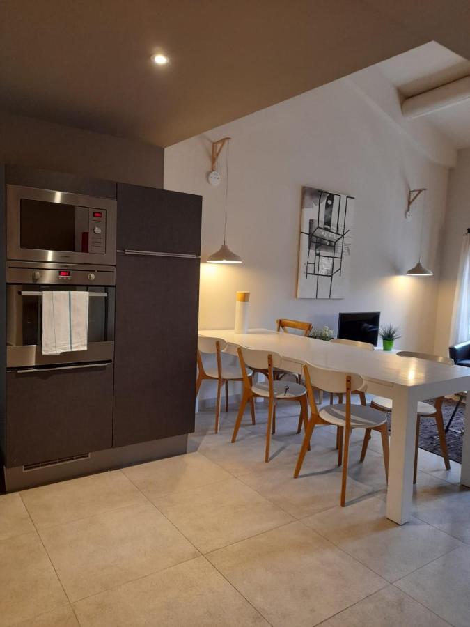 Apparts Et Lofts Bistrot Des Alpilles Сен-Реми-де-Прованс Экстерьер фото